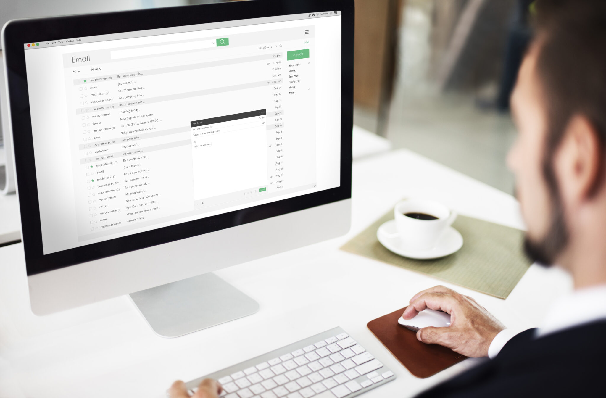 E-Mail-Benachrichtigung auf dem Monitor